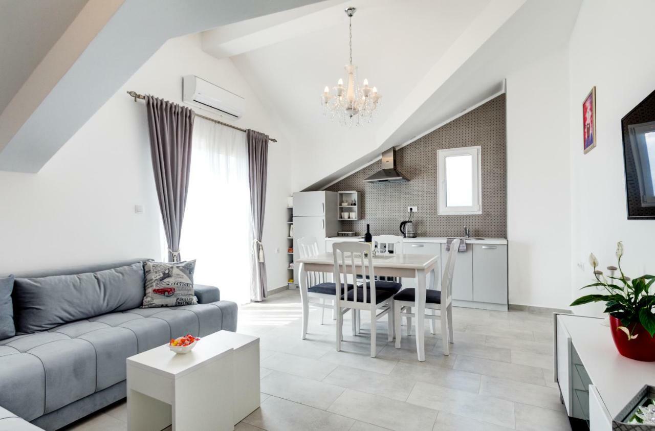Sunny Nest Apartments Kotor Eksteriør bilde